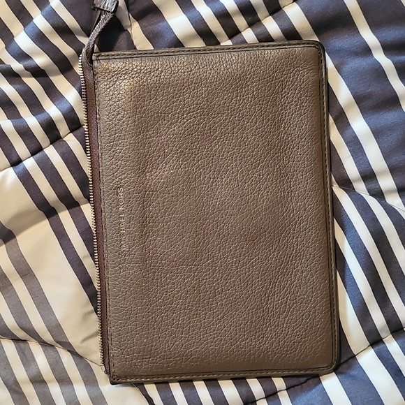 Michael Kors Gray/taupe Leather Clutch - Flawed - Picture 3 of 8